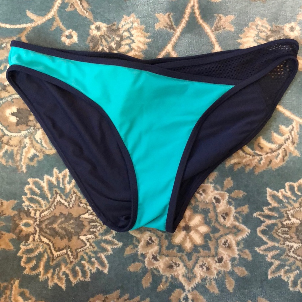 Aerie bathing suit - Picture 2 of 5
